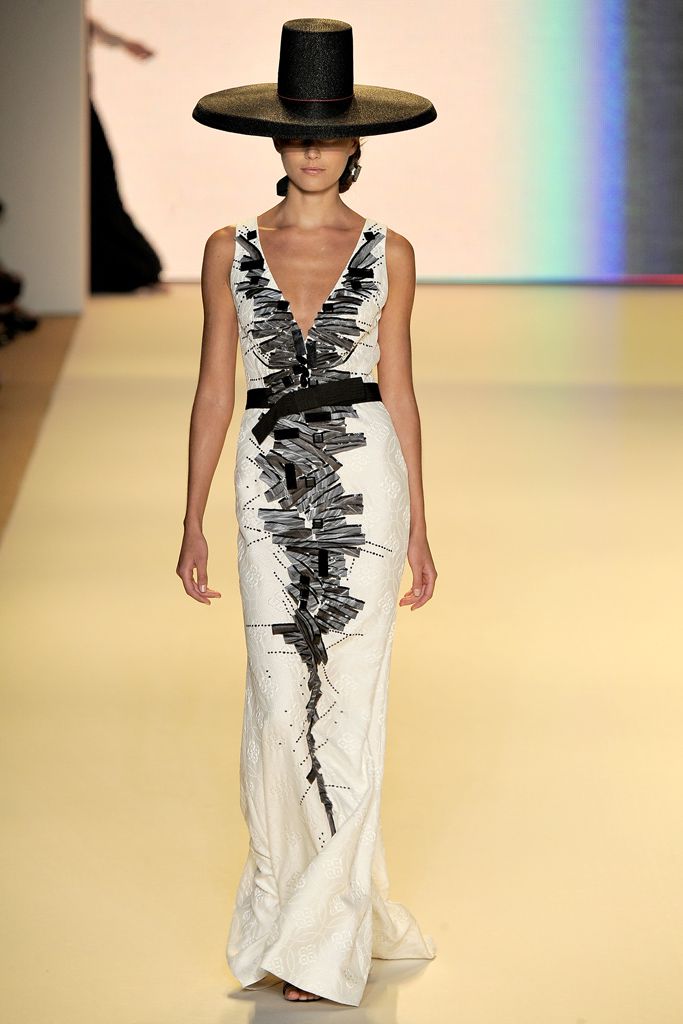 Carolina Herrera S/S 11 Look 332