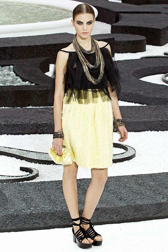Chanel S/S 11 Look 118