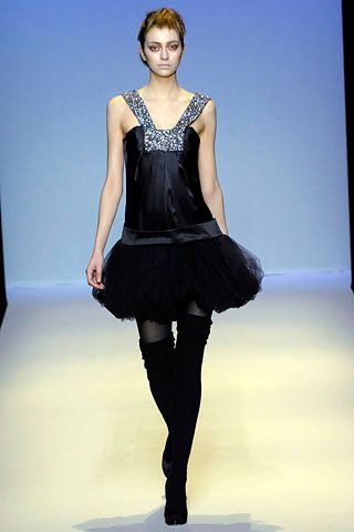 Collette Dinnigan F/W 07 Look 147