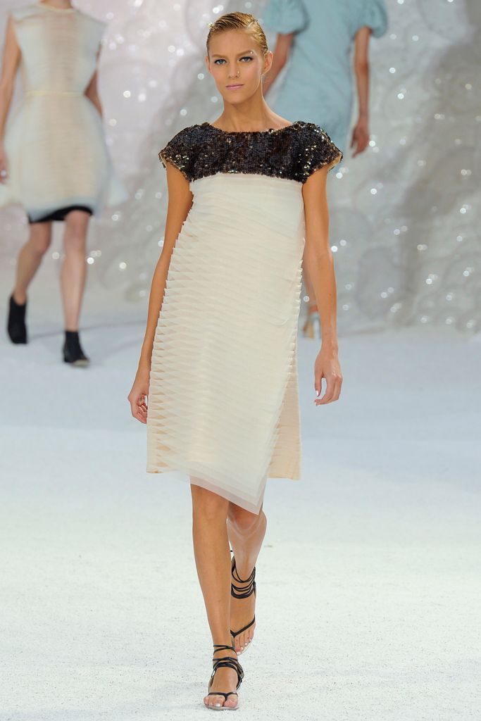 Chanel S/S 12 Look 386