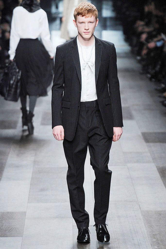 Burberry F/W 09 Look 24