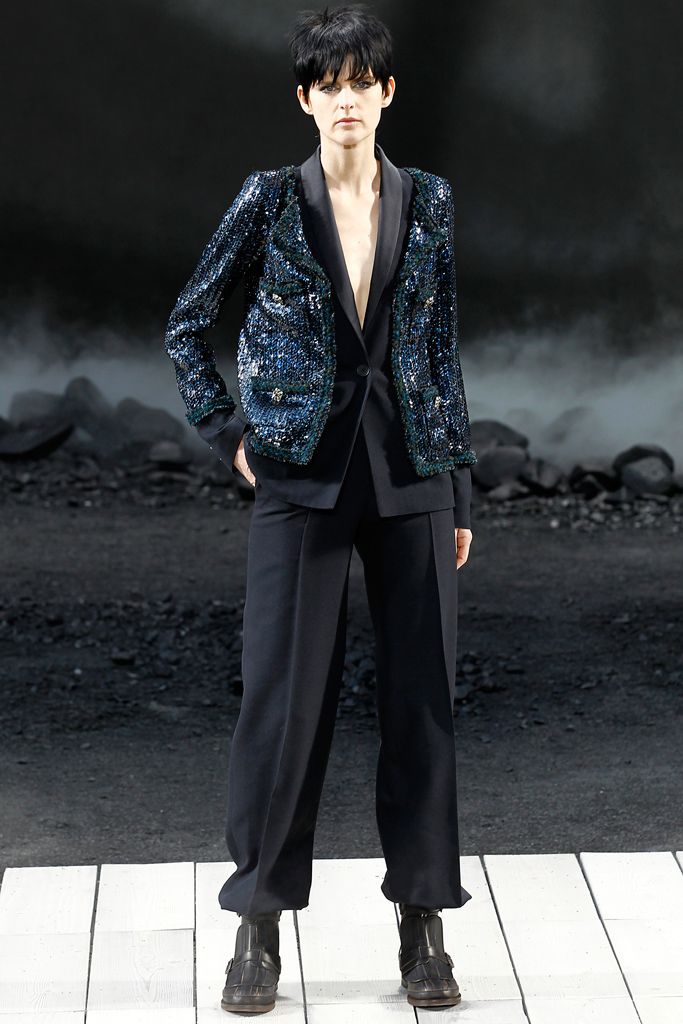 Chanel F/W 11 Look 388