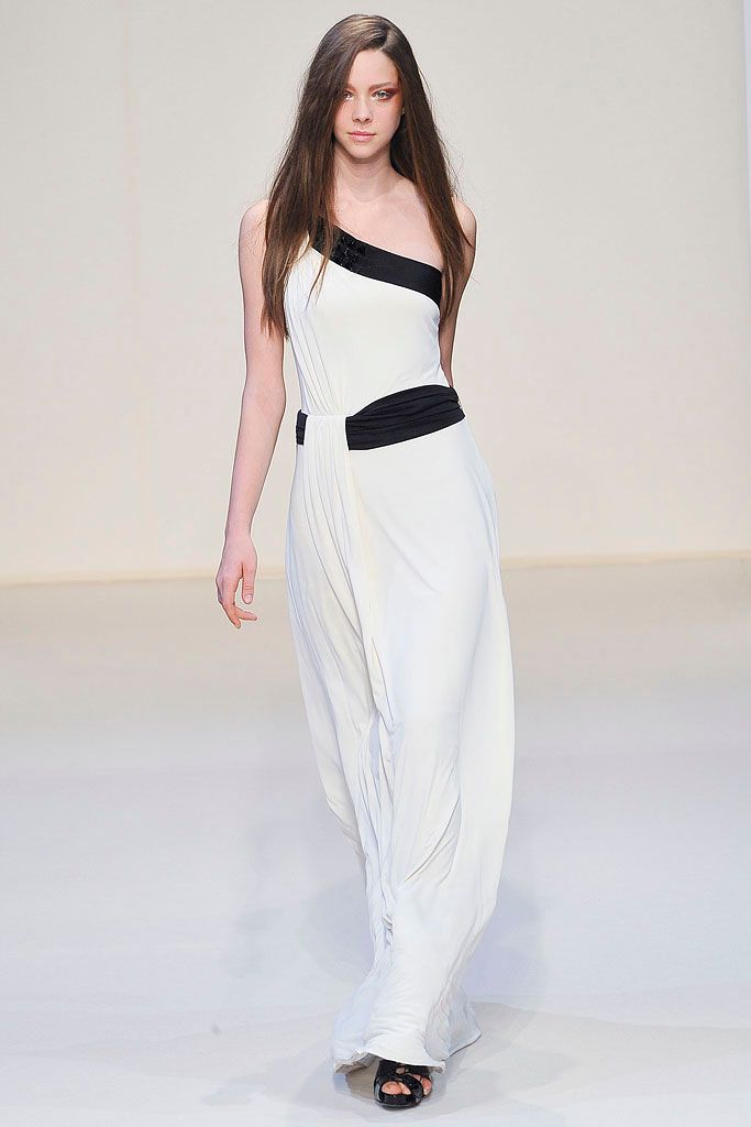 Collette Dinnigan S/S 09 Look 142