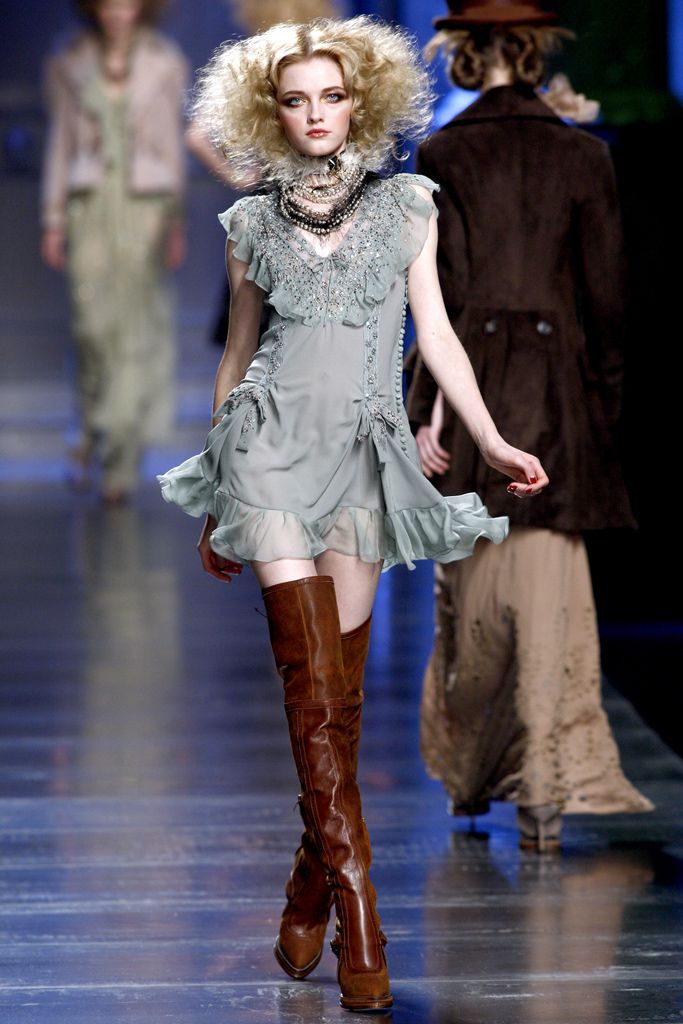 Christian Dior F/W 10 Look 204