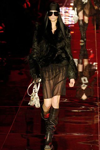Christian Dior F/W 06 Look 19