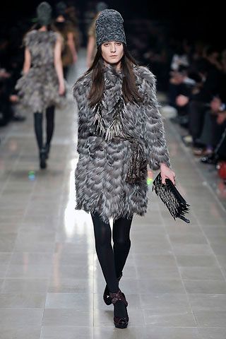 Burberry F/W 08 Look 221