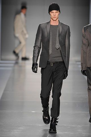 Costume National F/W 07 Menswear Look 81