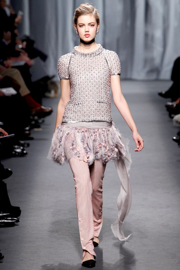Chanel S/S 11 Couture Look 218