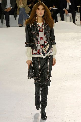 Chanel F/W 07 Look 155