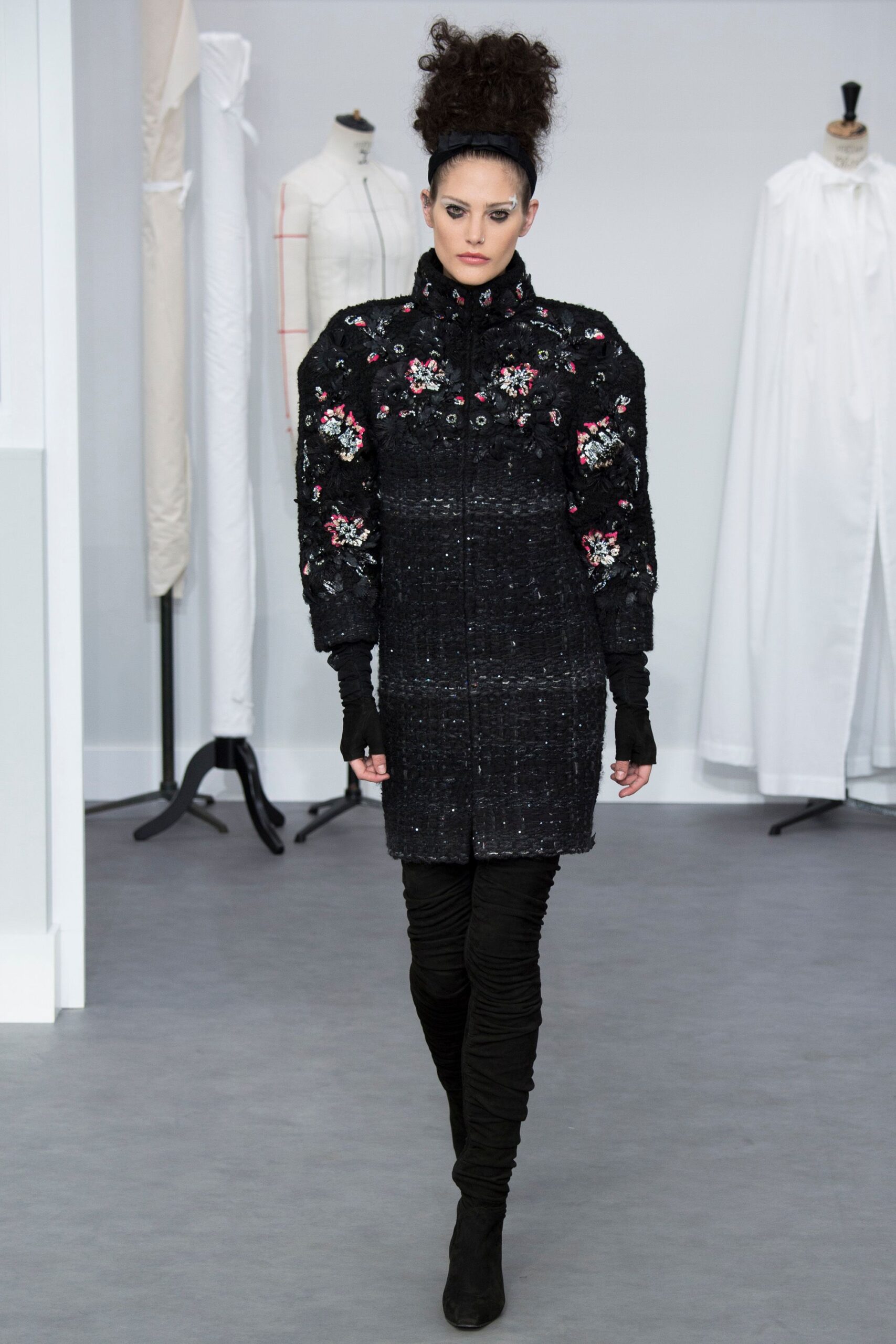 Chanel F/W 16 Couture Look 214