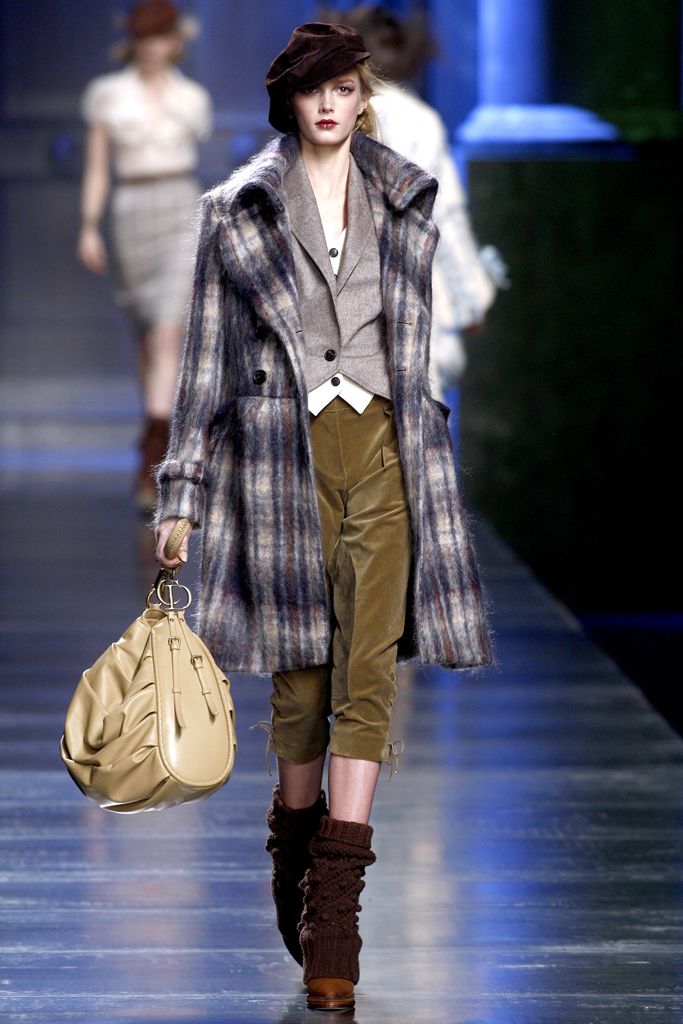 Christian Dior F/W 10 Look 71