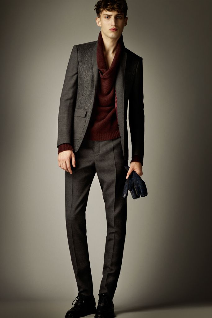 Burberry F/W 12 Look 83
