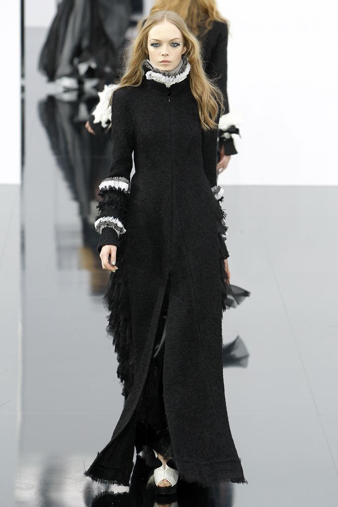 Chanel F/W 09 Look 367
