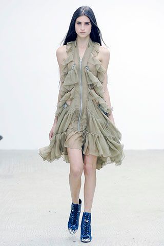 Christopher Kane S/S 08 Look 146