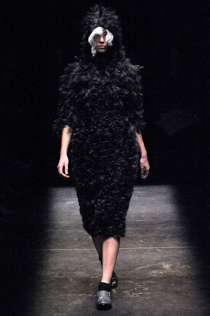 Comme des Garçons S/S 09 Look 229
