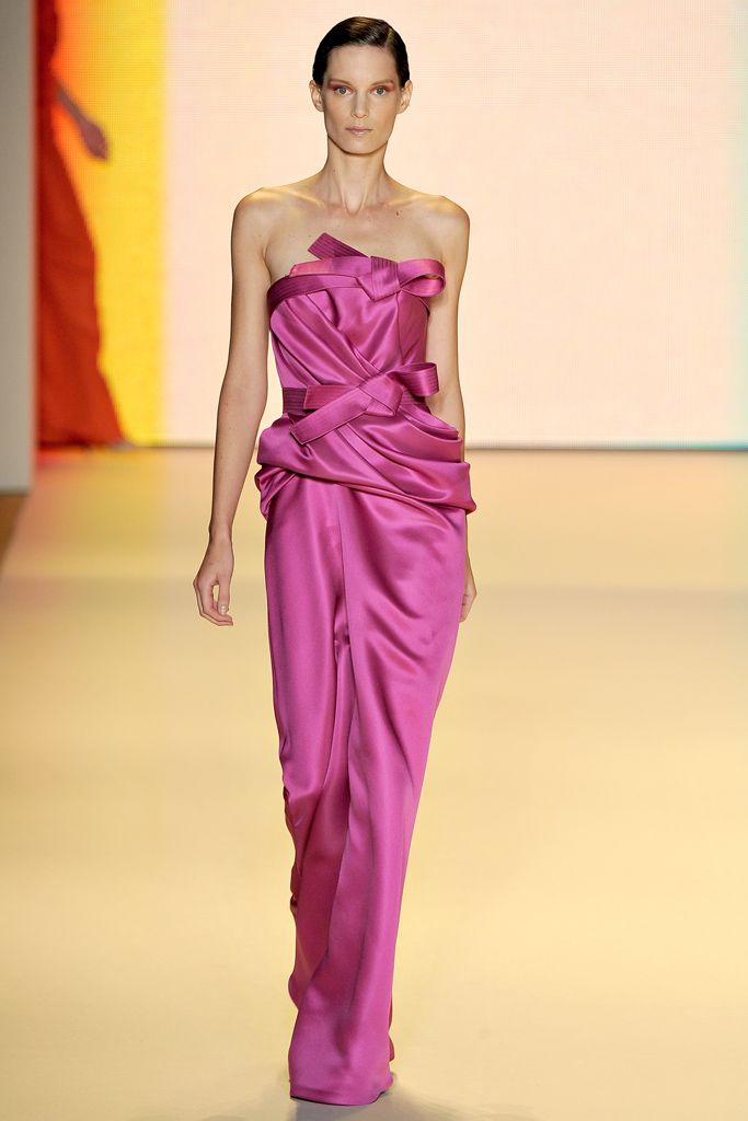 Carolina Herrera S/S 11 Look 305
