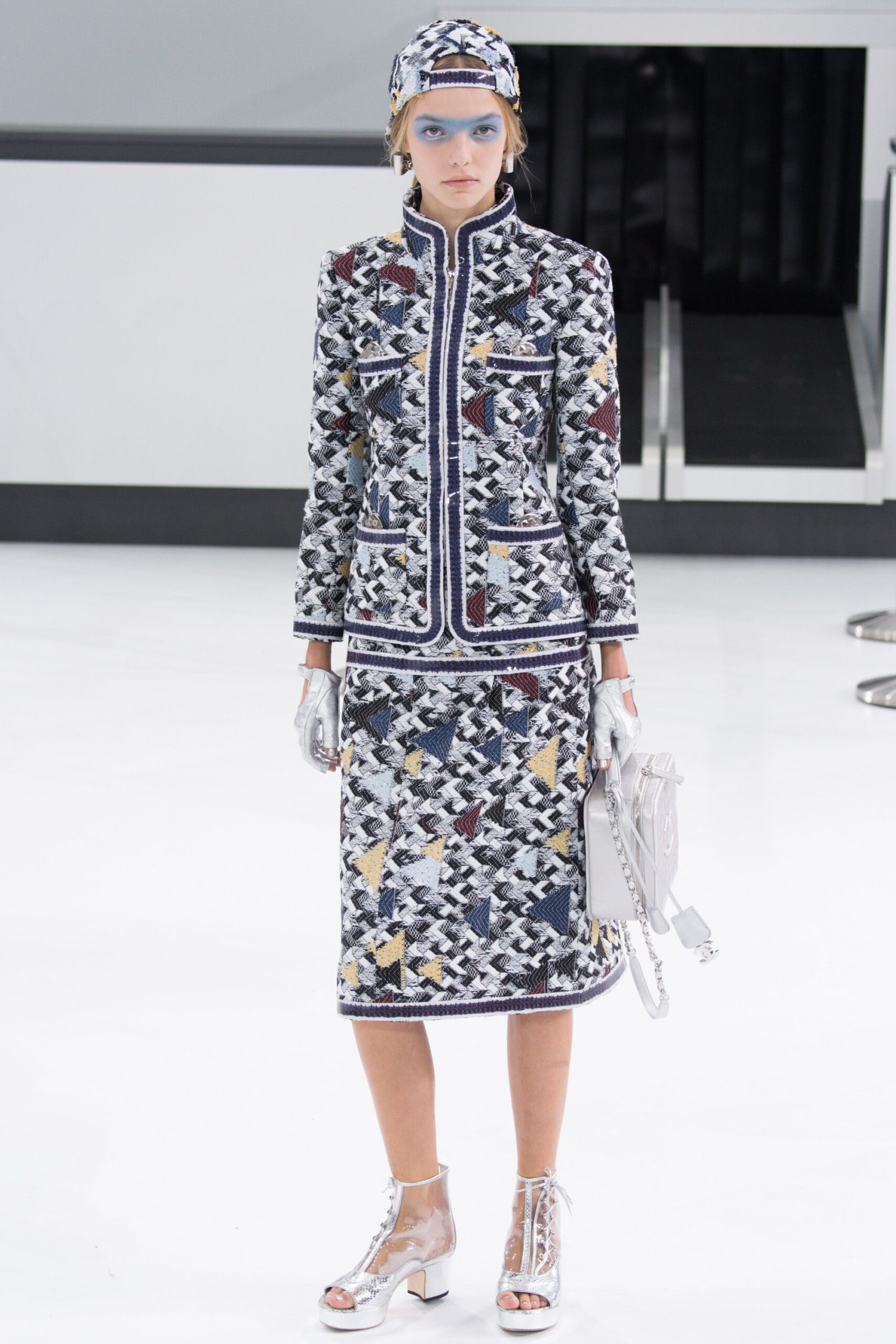 Chanel S/S 16 Look 127