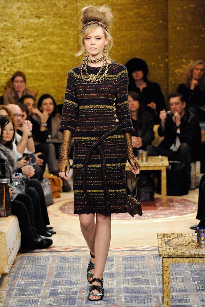 Chanel F/W 11 Look 211
