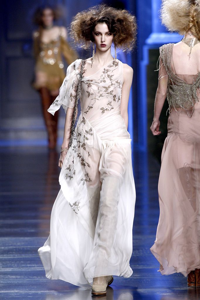 Christian Dior F/W 10 Look 257