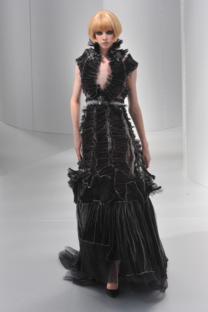 Chanel F/W 08 Couture Look 411