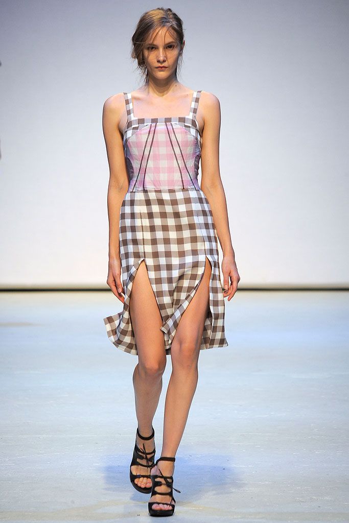 Christopher Kane S/S 10 Look 131