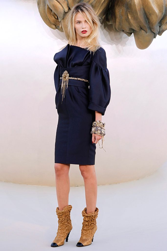 Chanel F/W 10 Couture Look 209