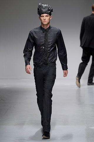 Costume National S/S 08 Menswear Look 106