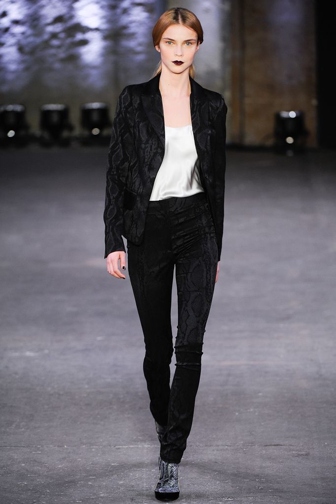 Christian Siriano F/W 12 Look 56