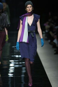 Burberry F/W 04 Look 21