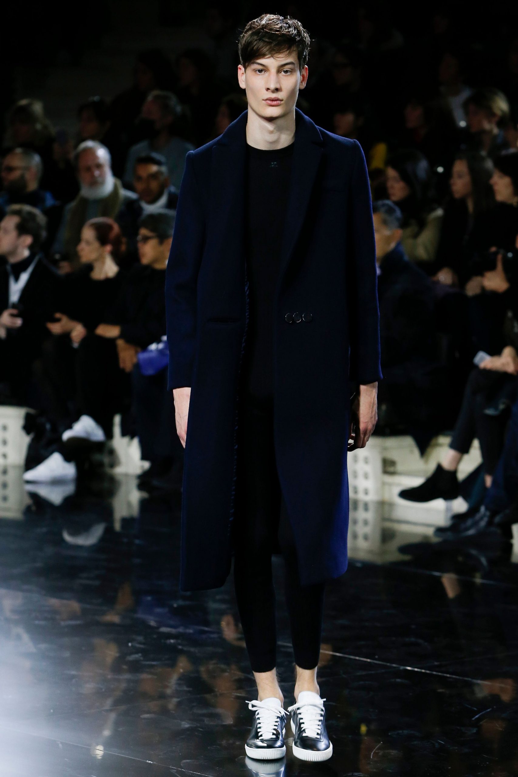 Courrèges F/W 16 Look 19