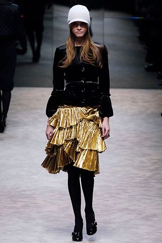 Burberry F/W 06 Look 231