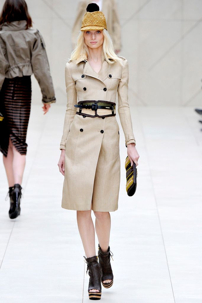 Burberry S/S 12 Look 142