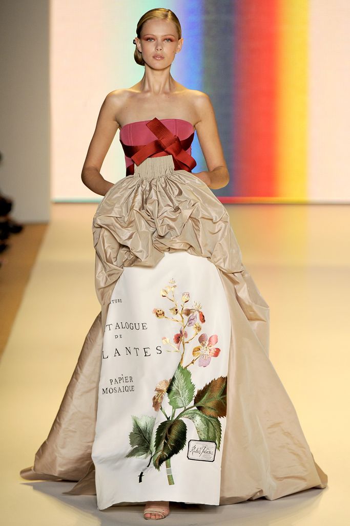 Carolina Herrera S/S 11 Look 380