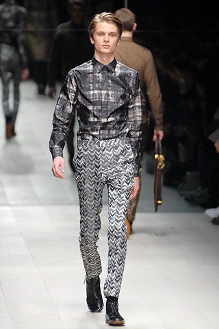 Burberry F/W 07 Menswear Look 255