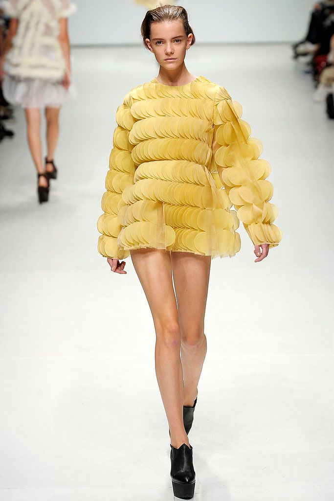 Christopher Kane S/S 09 Look 188