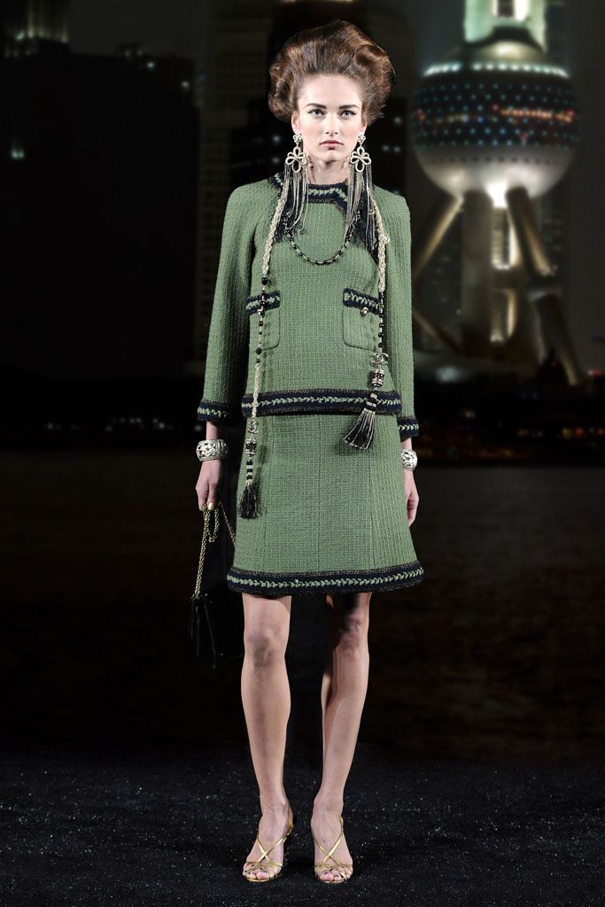 Chanel F/W 10 Look 226