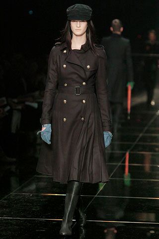 Burberry F/W 05 Look 85