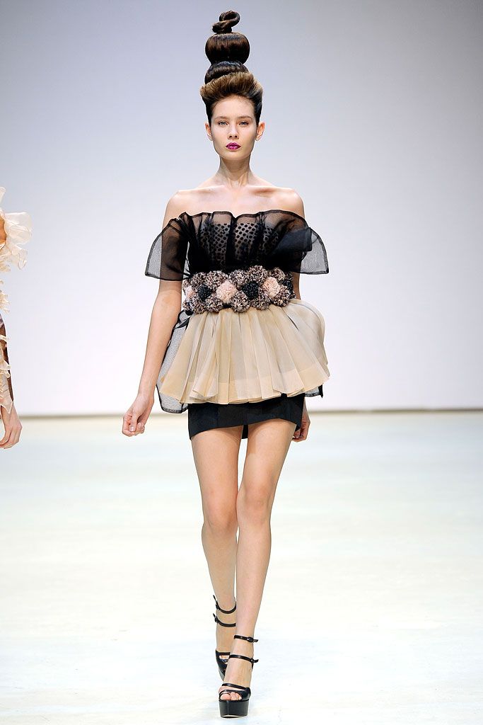 Danielle Scutt S/S 10 Look 23