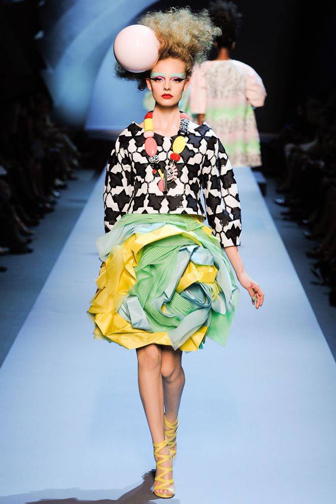 Christian Dior F/W 11 Couture Look 22