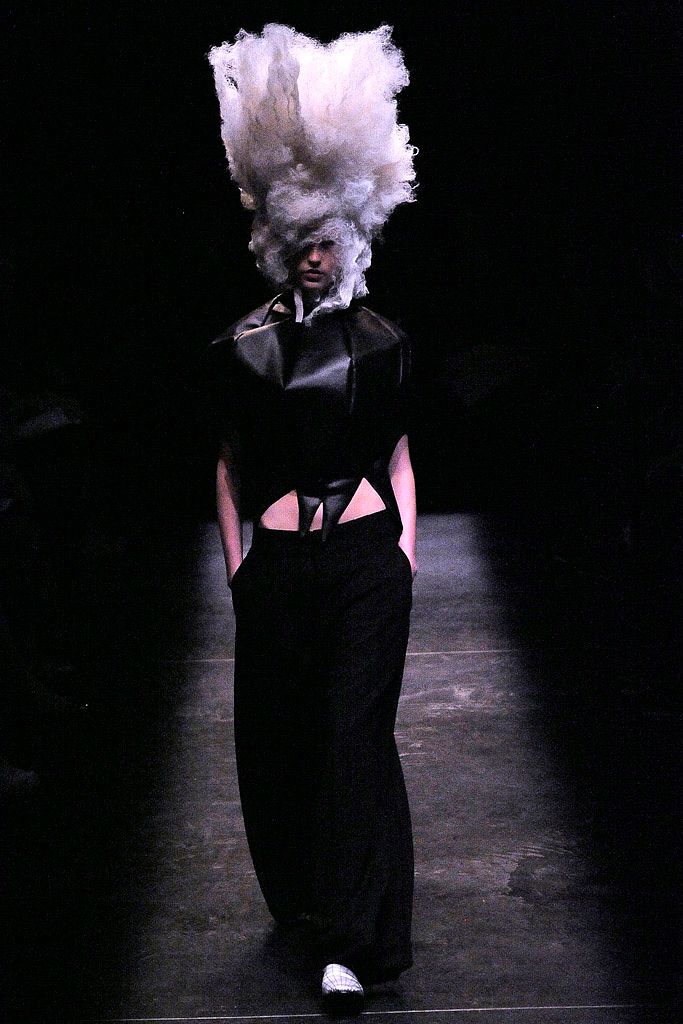Comme des Garçons S/S 09 Look 13