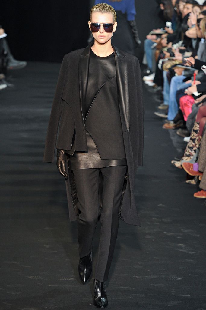 Costume National F/W 12 Look 50