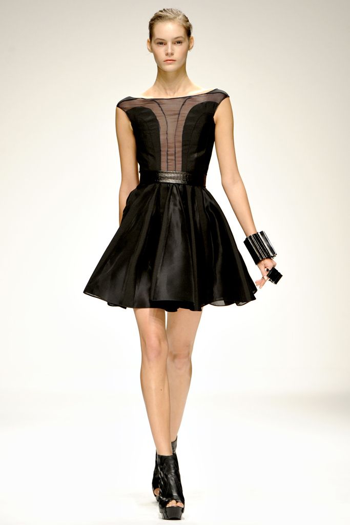 David Koma S/S 11 Look 22