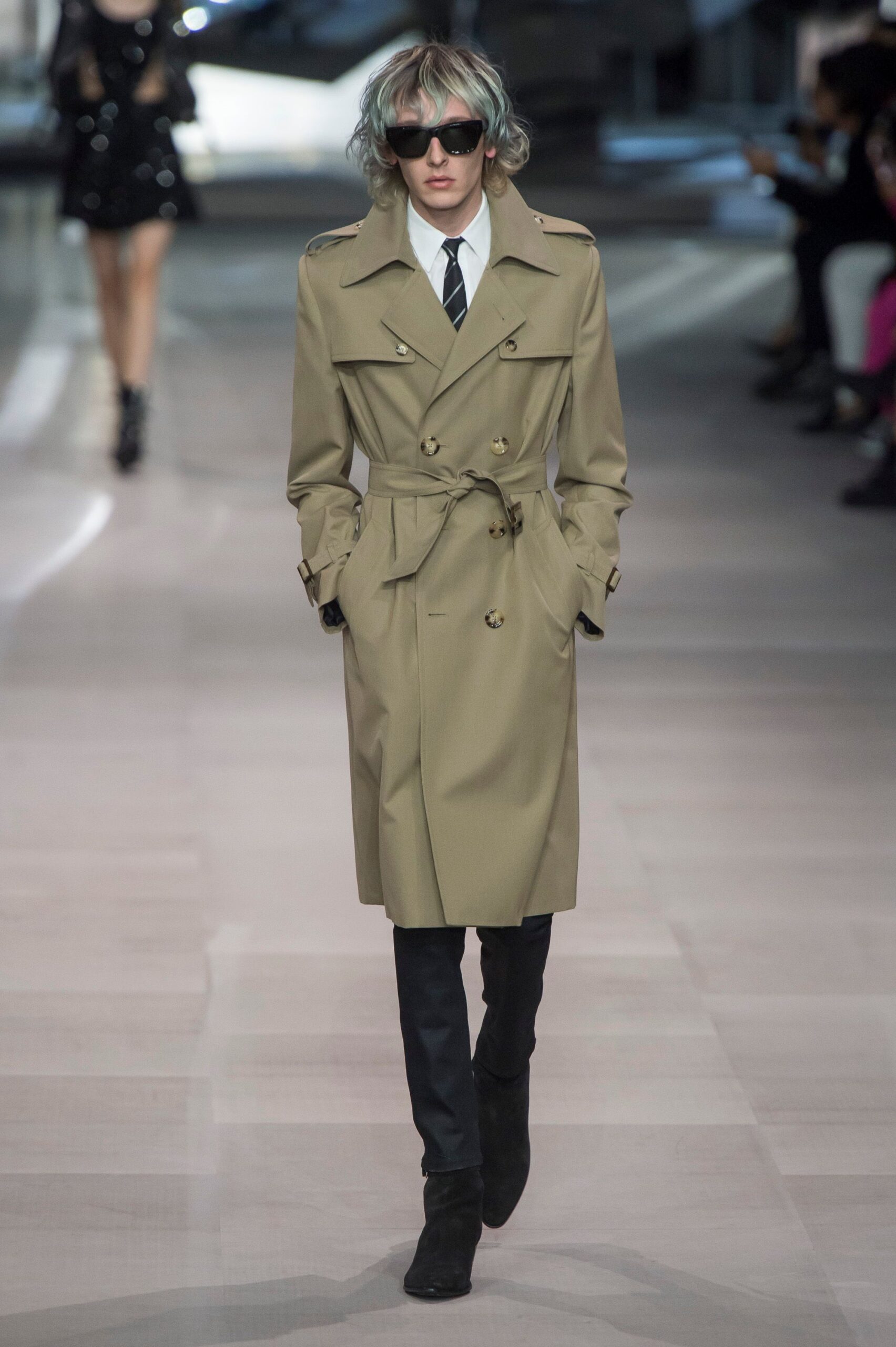 Celine S/S 19 Look 39