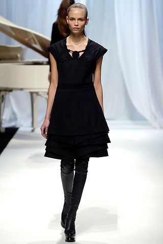 Chalayan F/W 06 Look 92