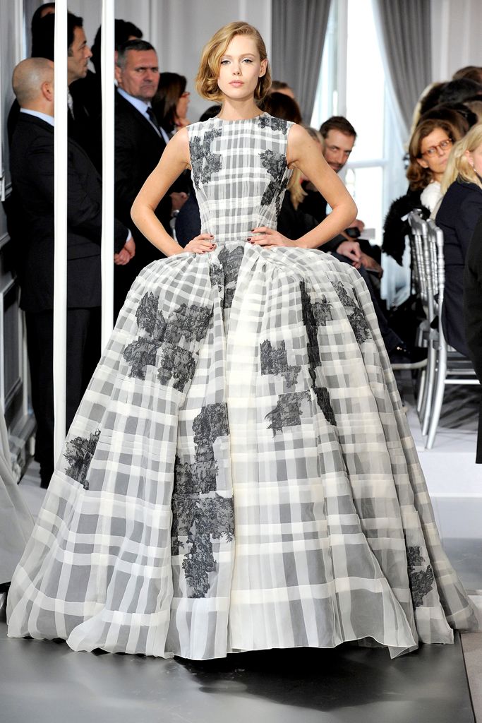 Christian Dior S/S 12 Couture Look 223