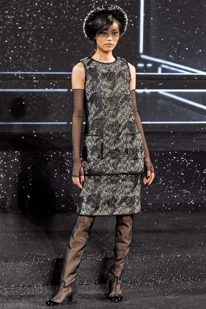 Chanel F/W 11 Couture Look 98