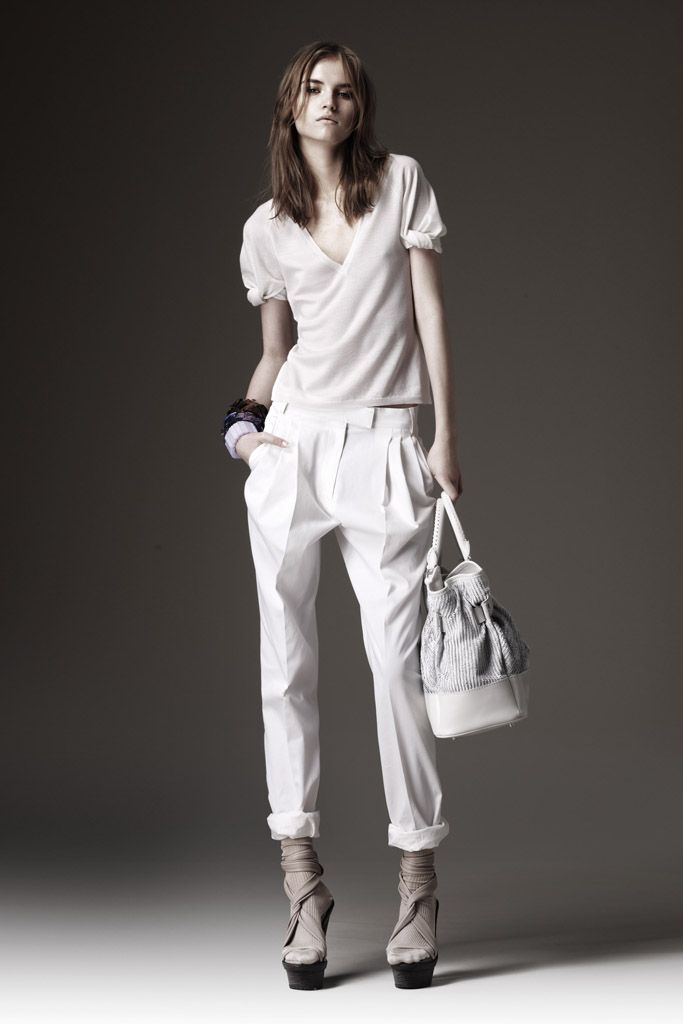 Burberry Resort 10 Look 25