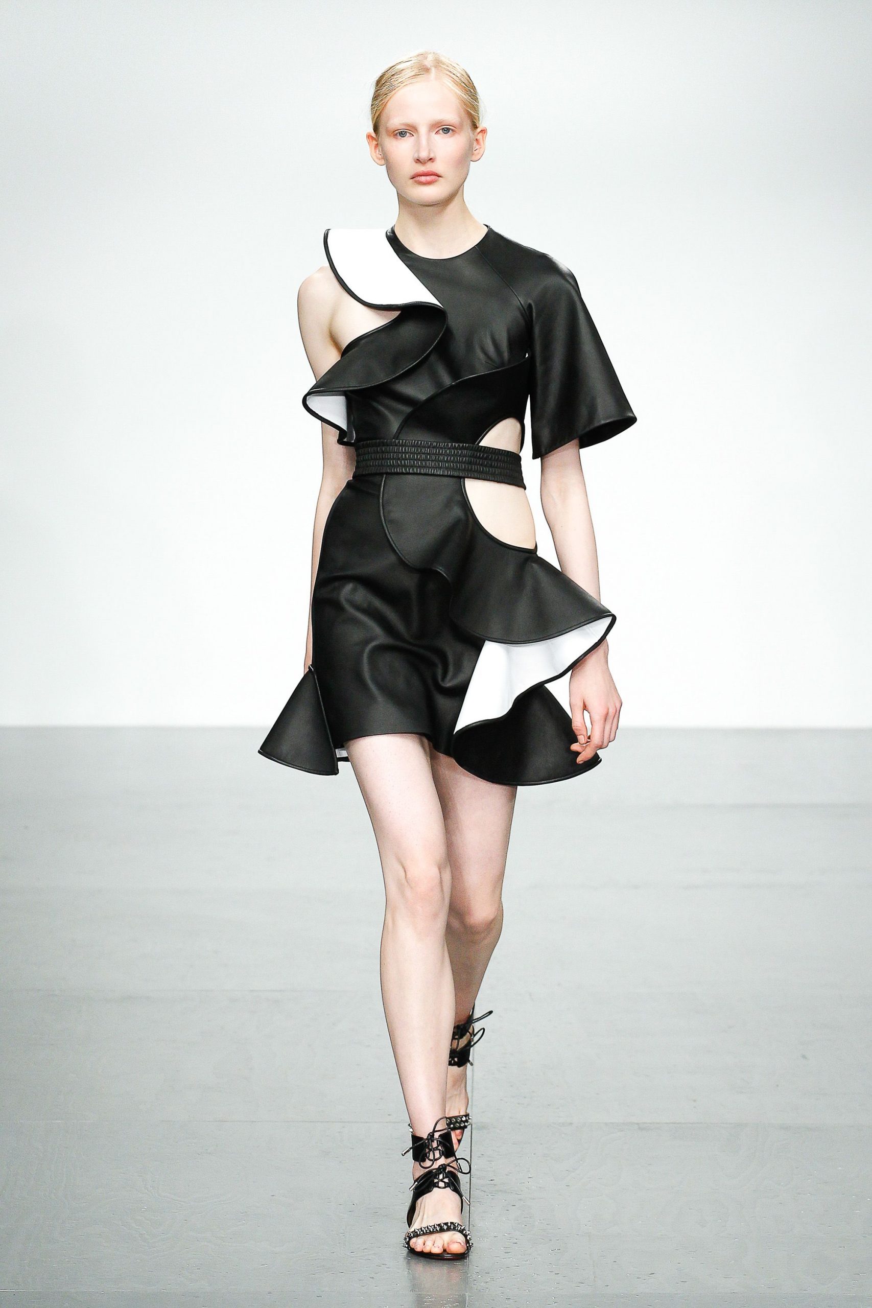 David Koma S/S 18 Look 15
