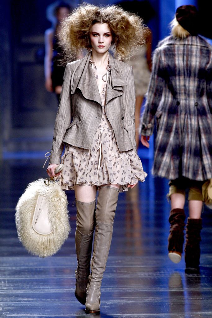 Christian Dior F/W 10 Look 83