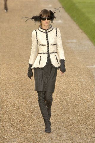 Chanel F/W 07 Couture Look 177